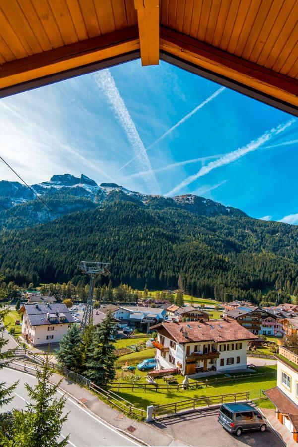 Apartmán Cesa Mesdi Canazei Exteriér fotografie